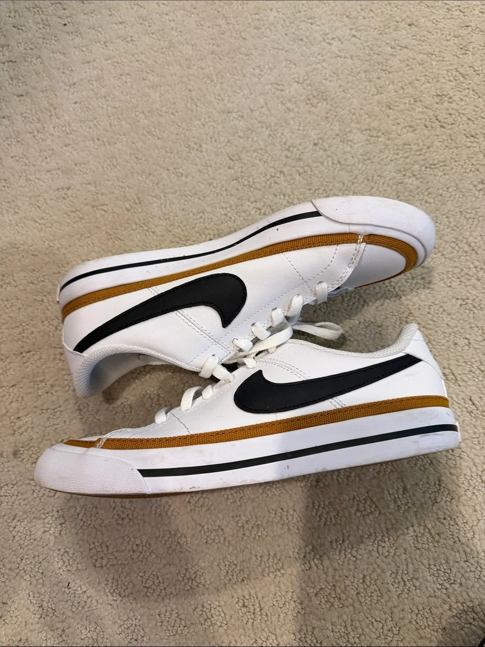 Nike low profile